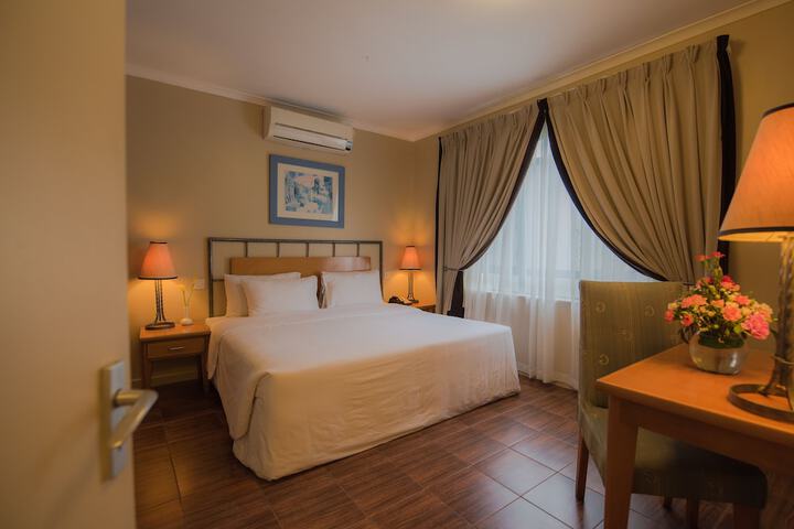 Room 10 of 85