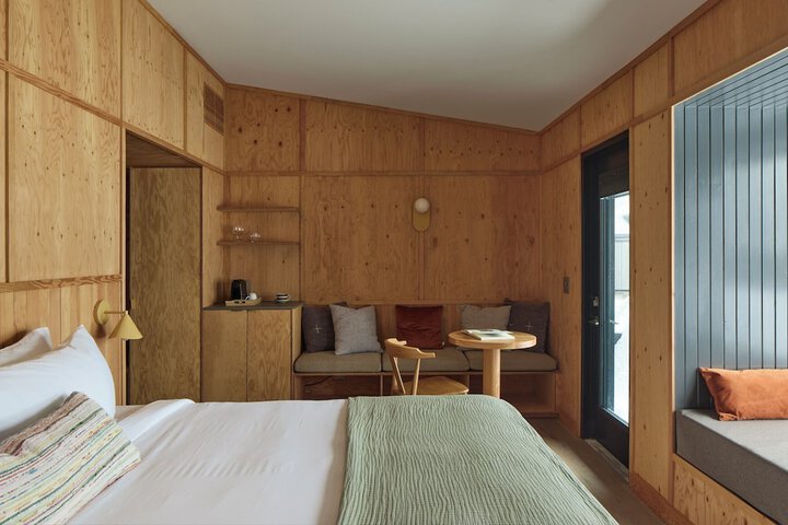 Room 17 of 56