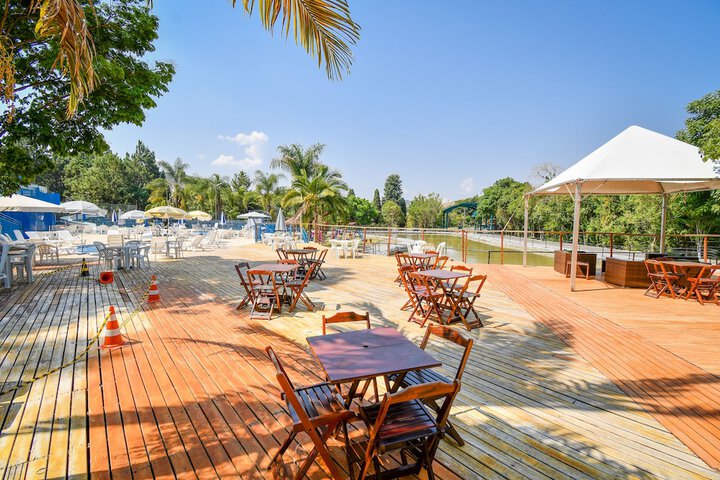 Pools & Facilities