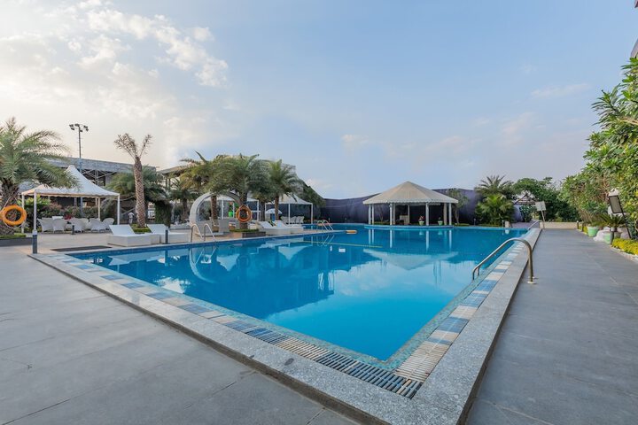Pool 187 of 196