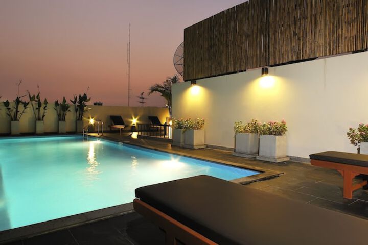 Pool 64 of 78