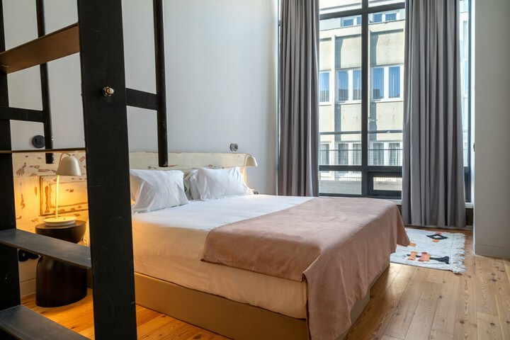 Room 21 of 74