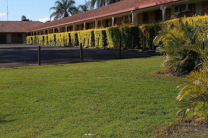 Property Grounds 18 of 26