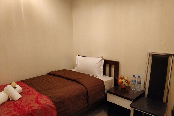 Room 22 of 68