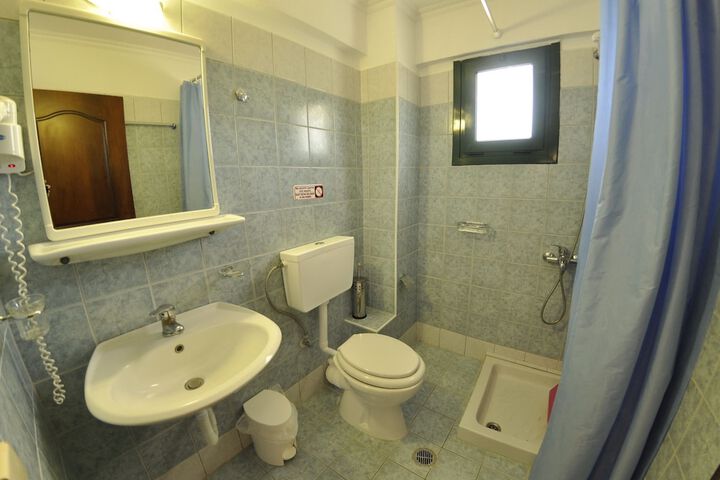 Room 44 of 67