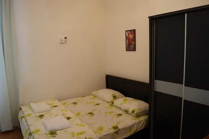 Room 5 of 30