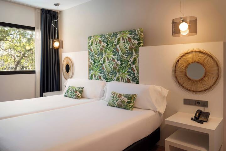 Room 25 of 56