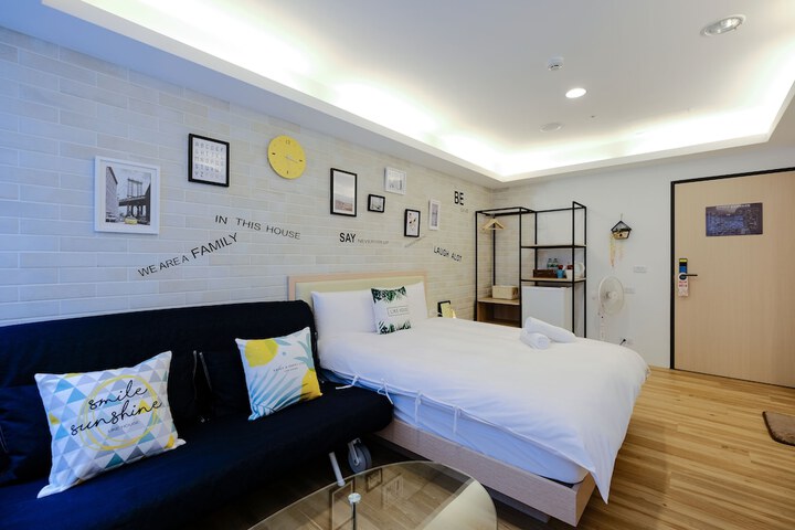 Room 15 of 60