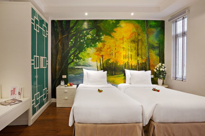 Room 14 of 92