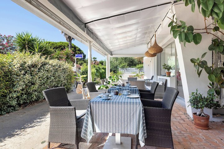 Terrace/Patio 19 of 31