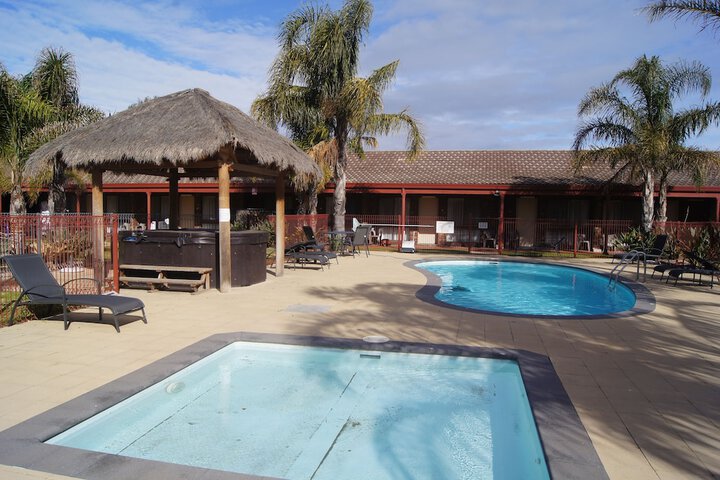 Pool 40 of 65