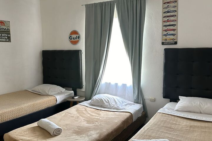 Room 24 of 119