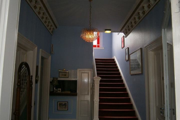 Entrance & Lobby