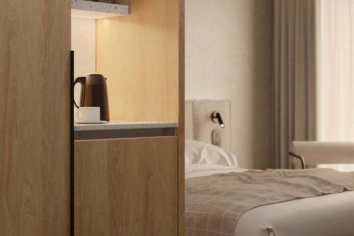 Room 6 of 37