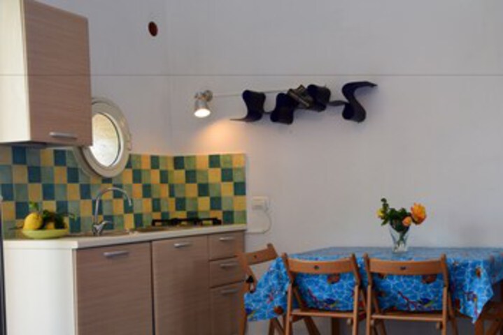 Room 10 of 22