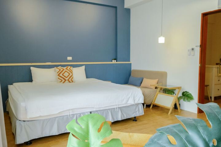 Room 12 of 57