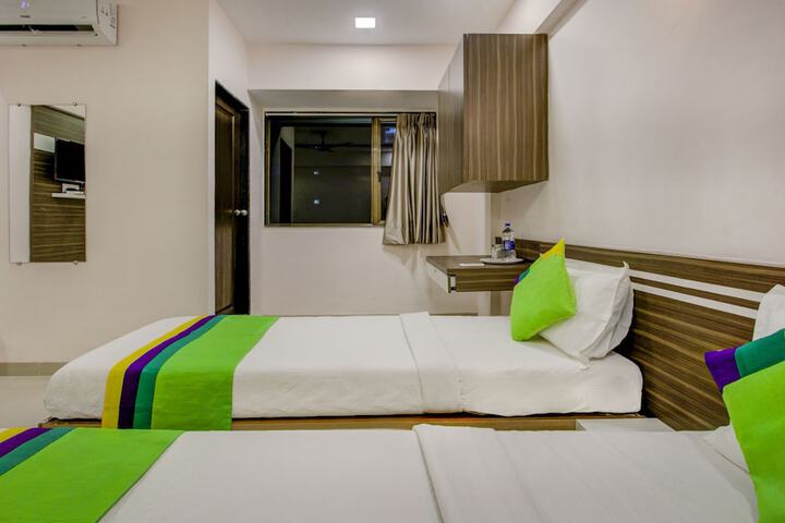 Room 26 of 45