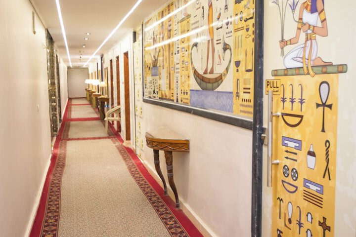 Ballroom/Hall 155 of 177