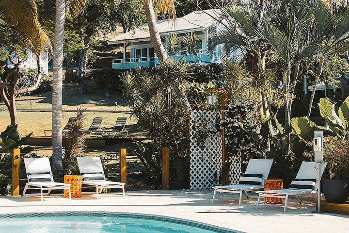 Pool 66 of 122