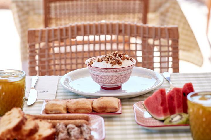 Breakfast/Coffee Service 37 of 63