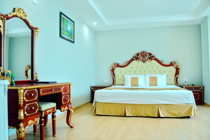 Room 21 of 37