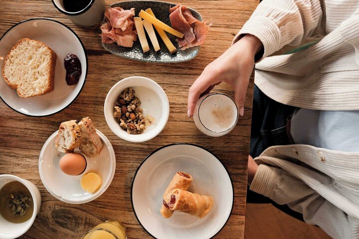 Breakfast buffet
