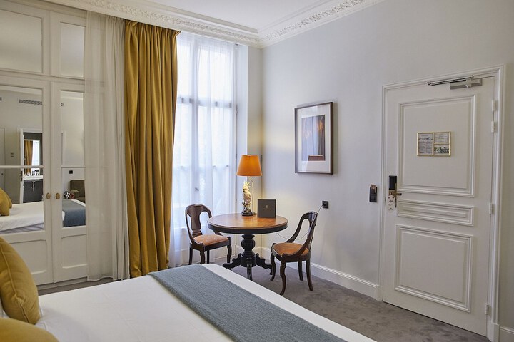 Room 31 of 61