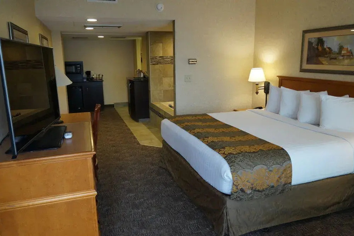 Room 7 of 35