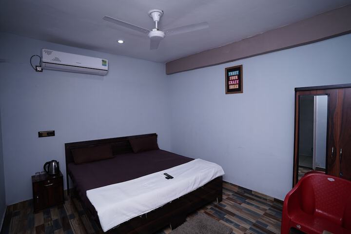 Room 3 of 11