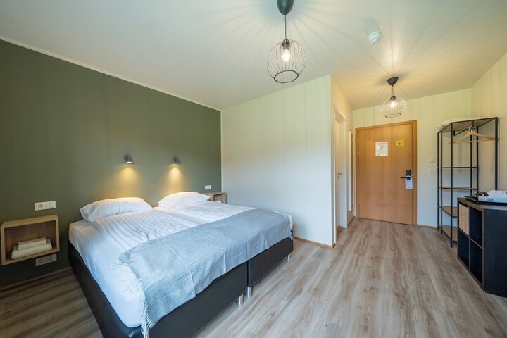 Room 21 of 74