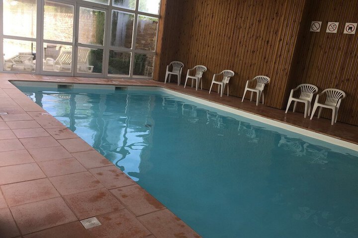 Pool 22 of 48