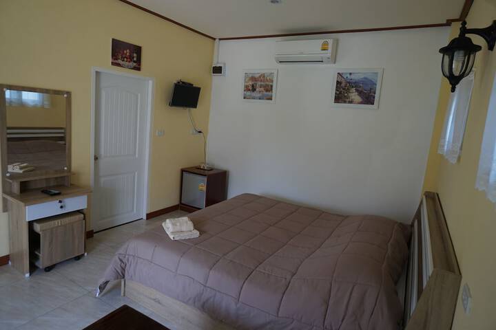 Room 4 of 49