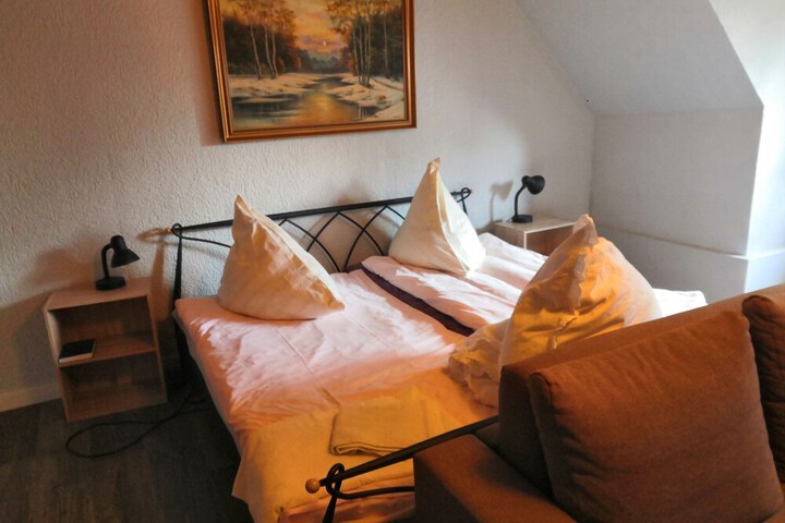 Room 6 of 41