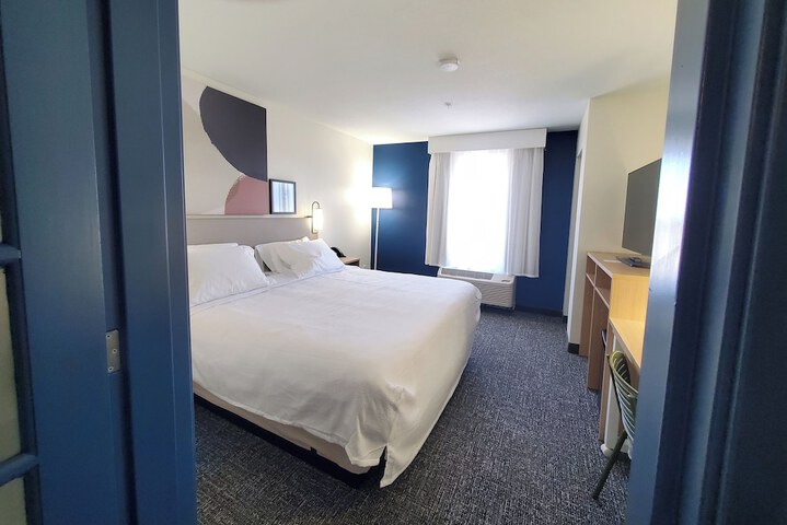 Room 182 of 336
