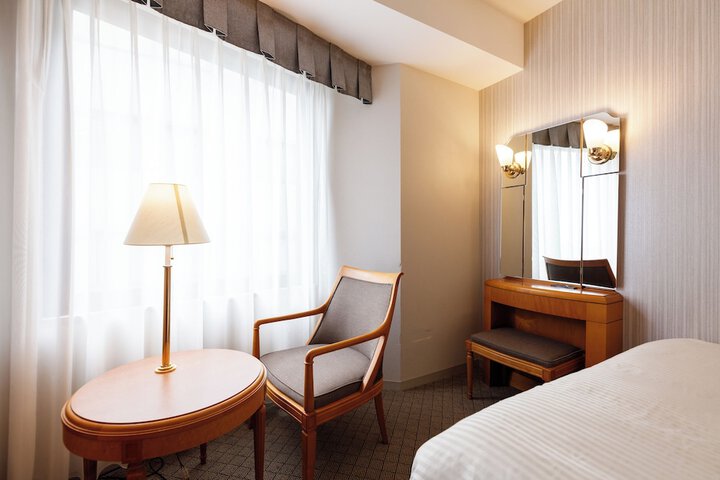 Room 19 of 77
