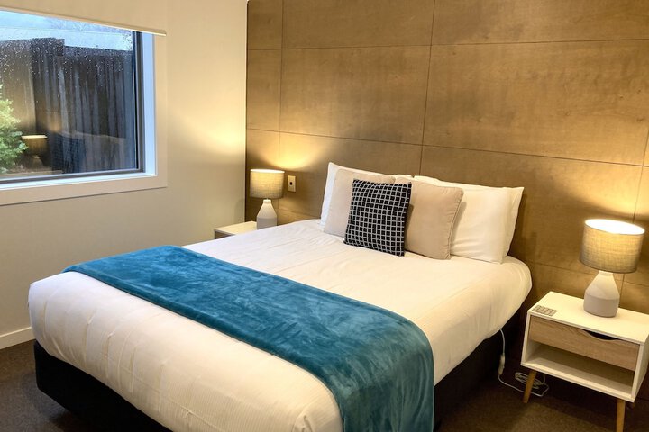 Room 10 of 128