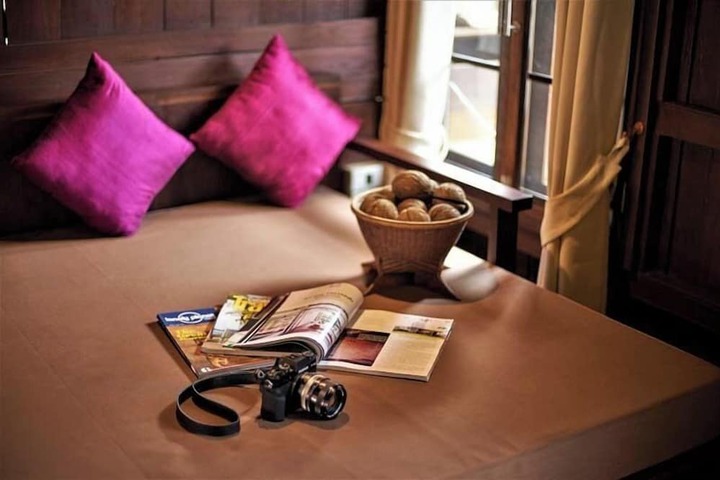 Room 33 of 50