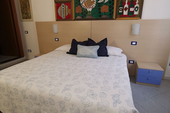 Room 4 of 45