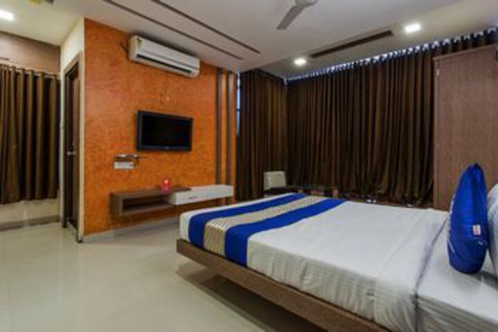 Room 6 of 22