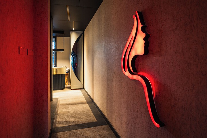 Hotel 77 of 78