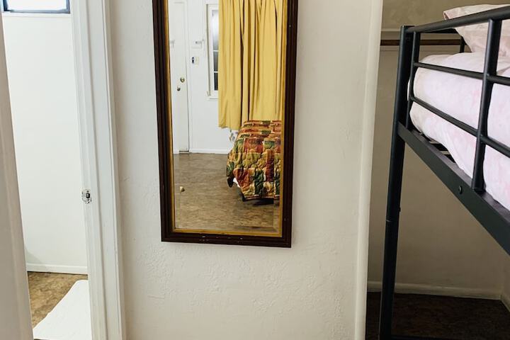 Room 14 of 32