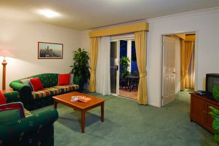 Room 9 of 17