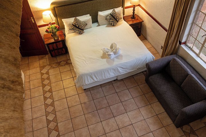 Room 42 of 198
