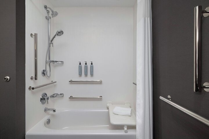 Room 20 of 39
