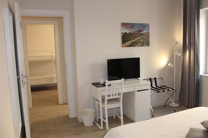 Room 20 of 49
