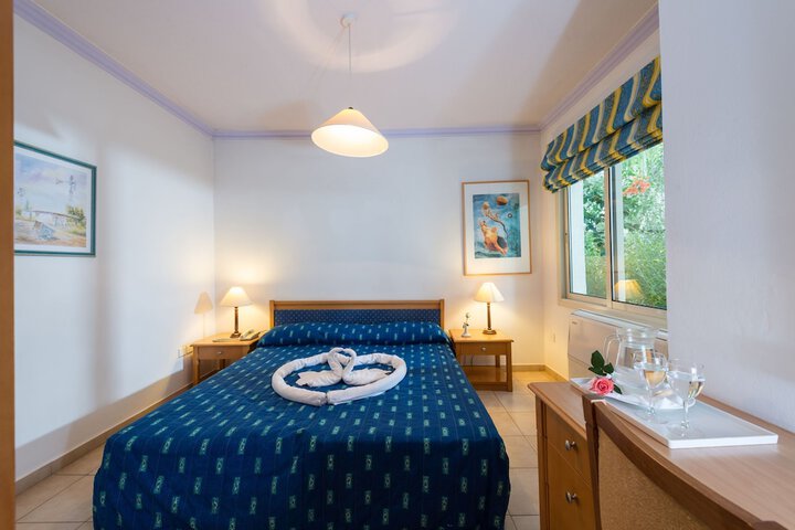Room 14 of 73