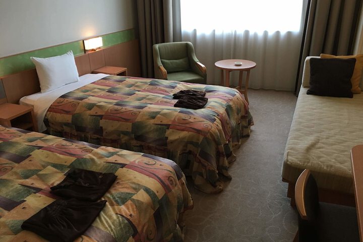 Room 15 of 100