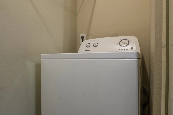 Room 10 of 26