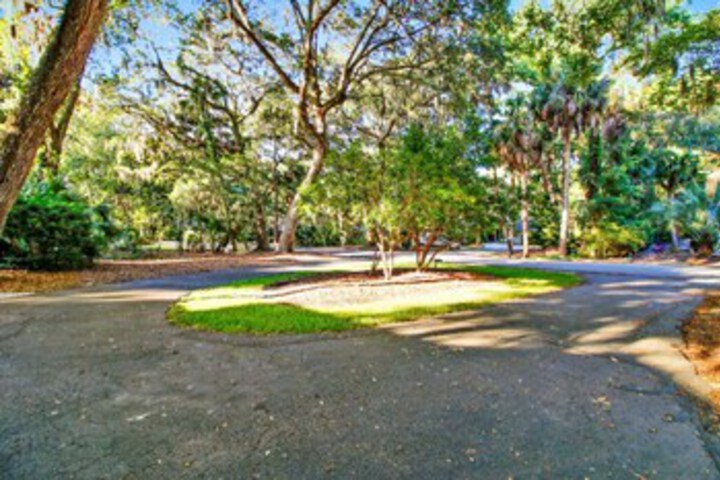 Property Grounds 22 of 38