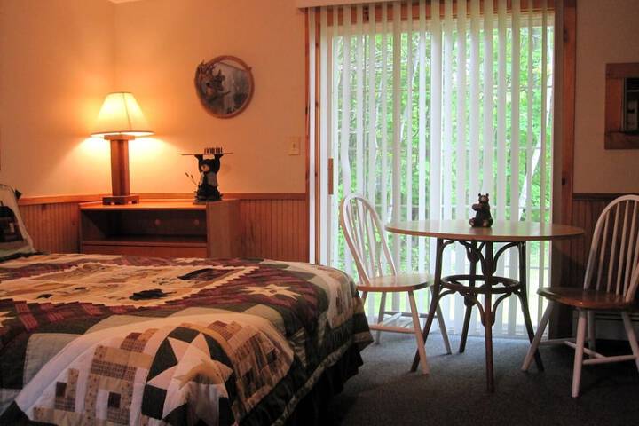 Room 4 of 15